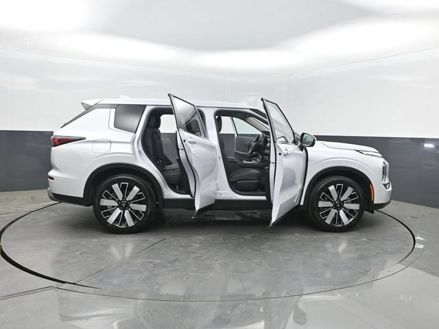 New 2026 Mitsubishi Outlander SE FWD image 36