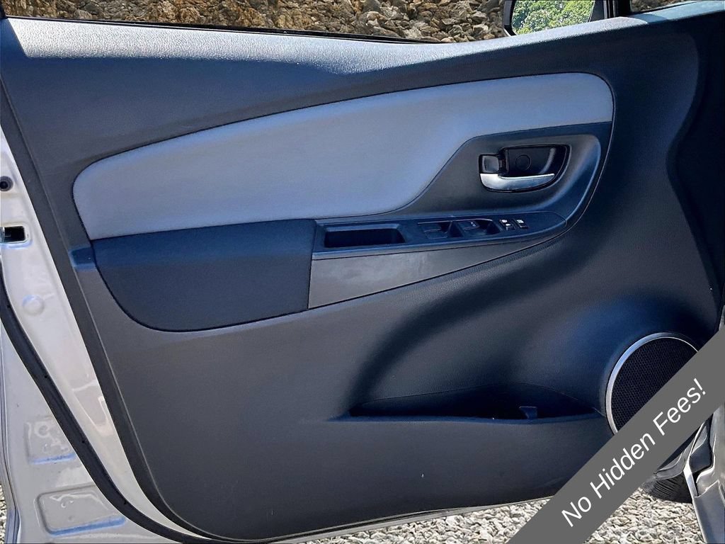 Used 2015 Toyota Yaris LE FWD image 19