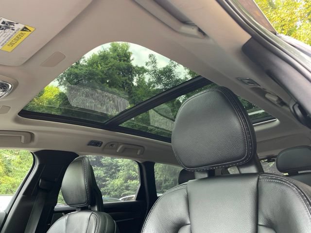 Used 2018 Volvo V90 T6 Cross Country w/ Convenience Package AWD/4WD image 23