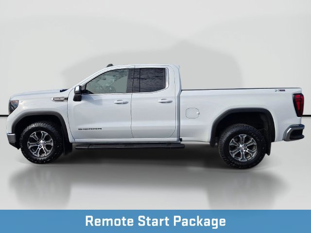 Used 2022 GMC Sierra 1500 SLE w/ X31 Off-Road Package AWD/4WD image 2