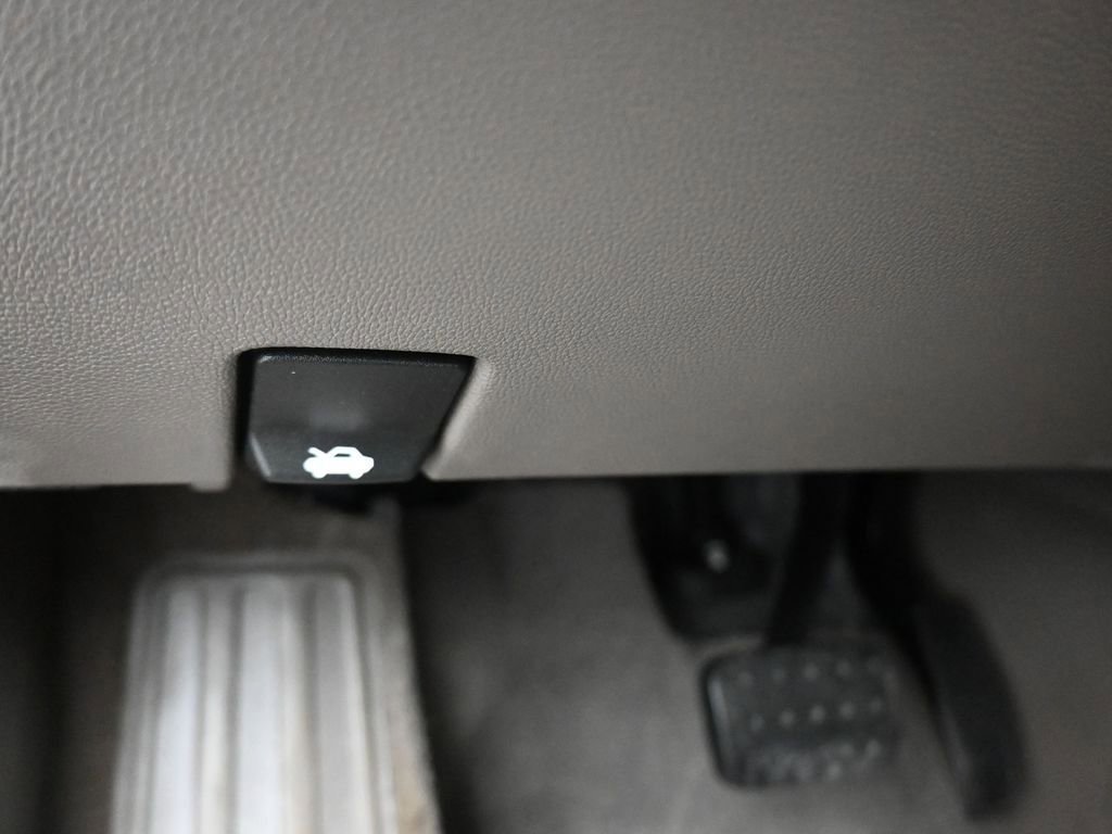 Used 2019 Chevrolet Traverse LT w/ LT Premium Package image 30