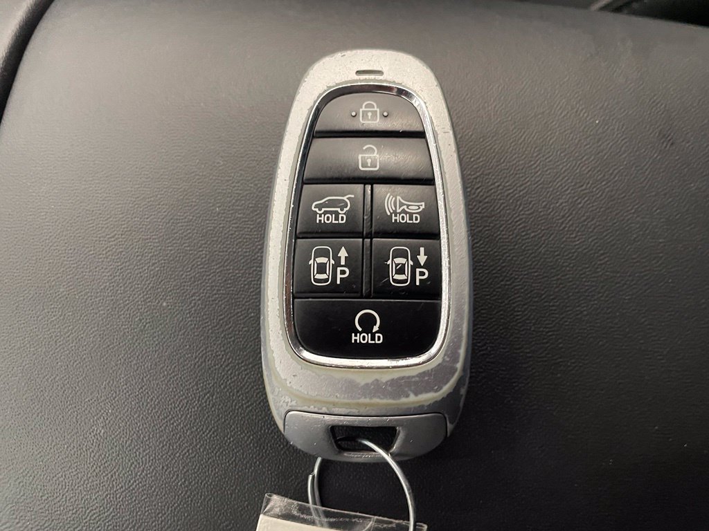 Used 2023 Hyundai Santa Fe Limited AWD/4WD image 19