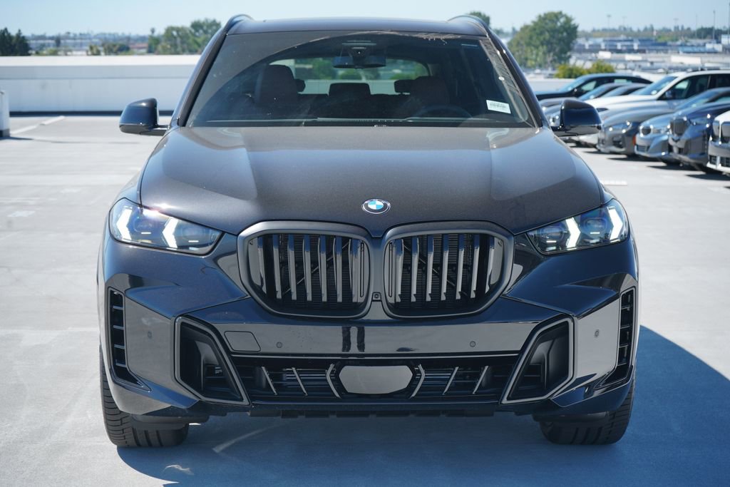 New 2026 BMW X5 sDrive40i w/ M Sport Package image 2