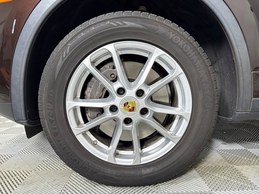 Used 2016 Porsche Cayenne Base w/ Premium Package image 22
