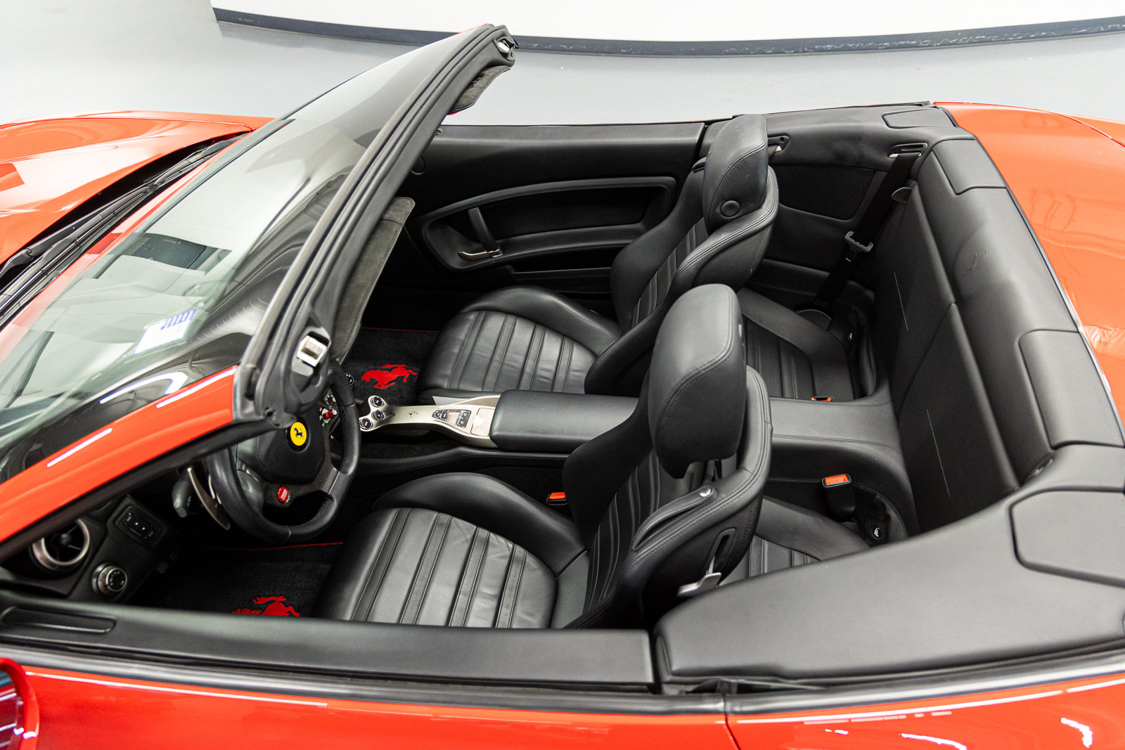 Used 2011 Ferrari California RWD image 37