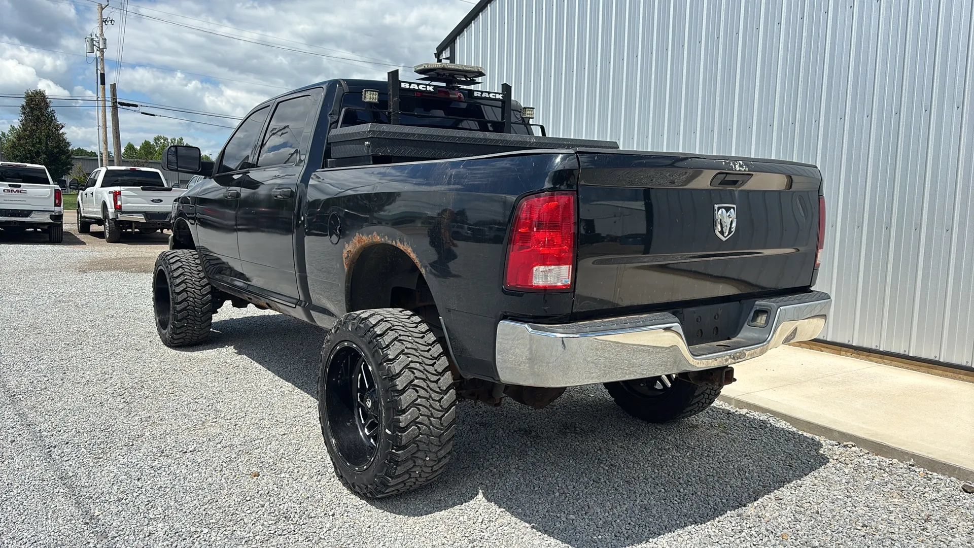 Used 2012 RAM 2500 ST w/ Chrome Appearance Group AWD/4WD image 3