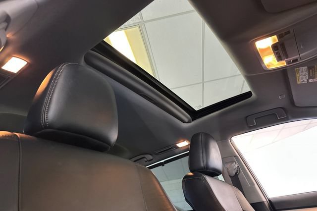 Certified 2019 Toyota Highlander XLE AWD/4WD image 24