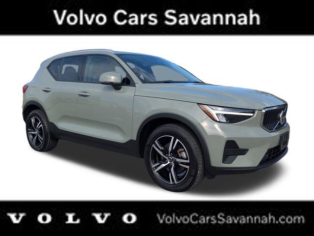 Certified 2023 Volvo XC40 B5 Core w/ Convenience Package image 1