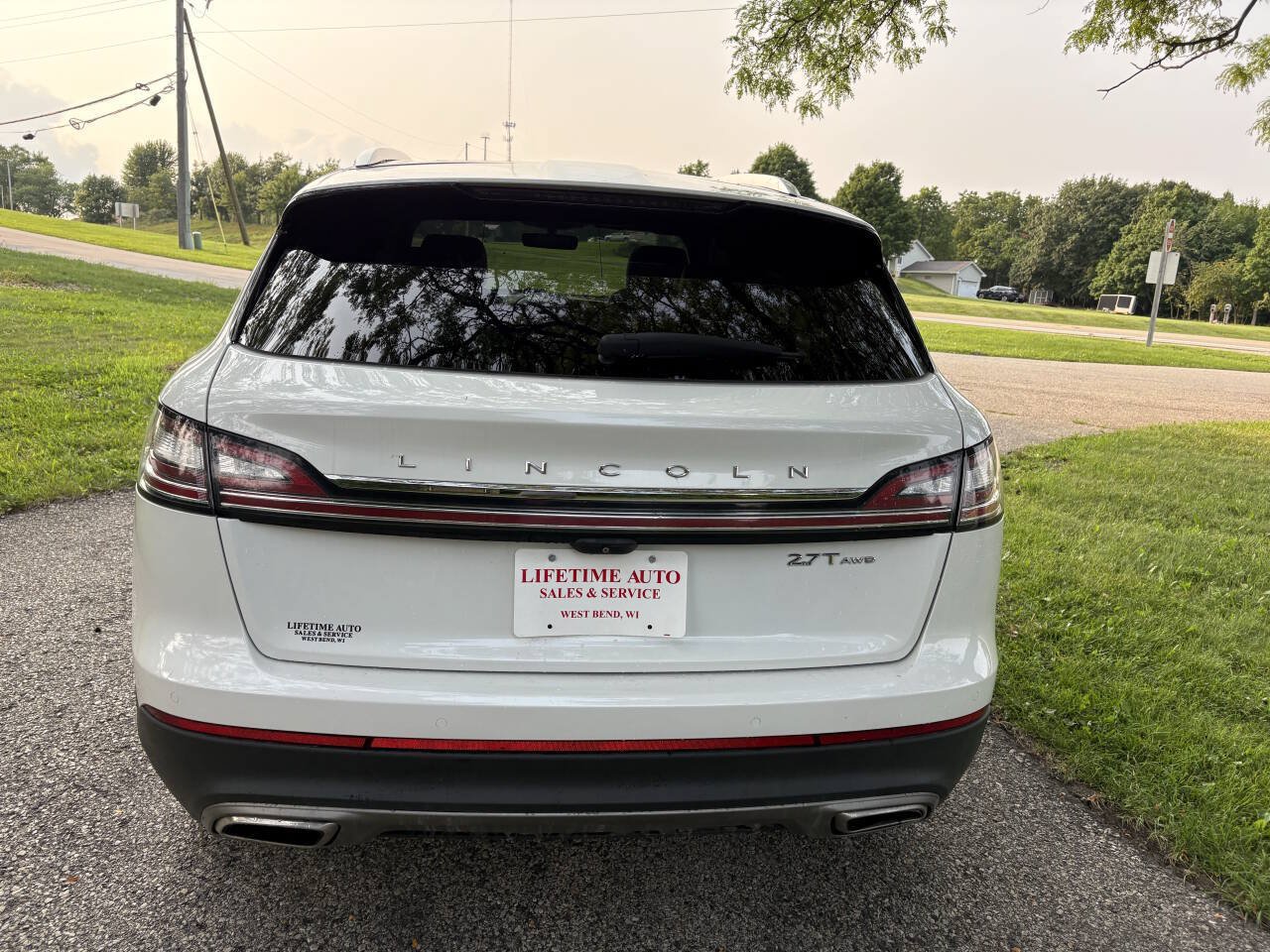 Used 2020 Lincoln Nautilus Reserve w/ Equipment Group 201A AWD/4WD image 4