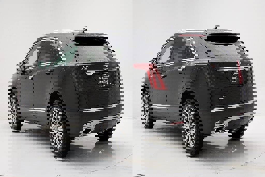 Used 2025 Cadillac XT5 Premium Luxury image 7