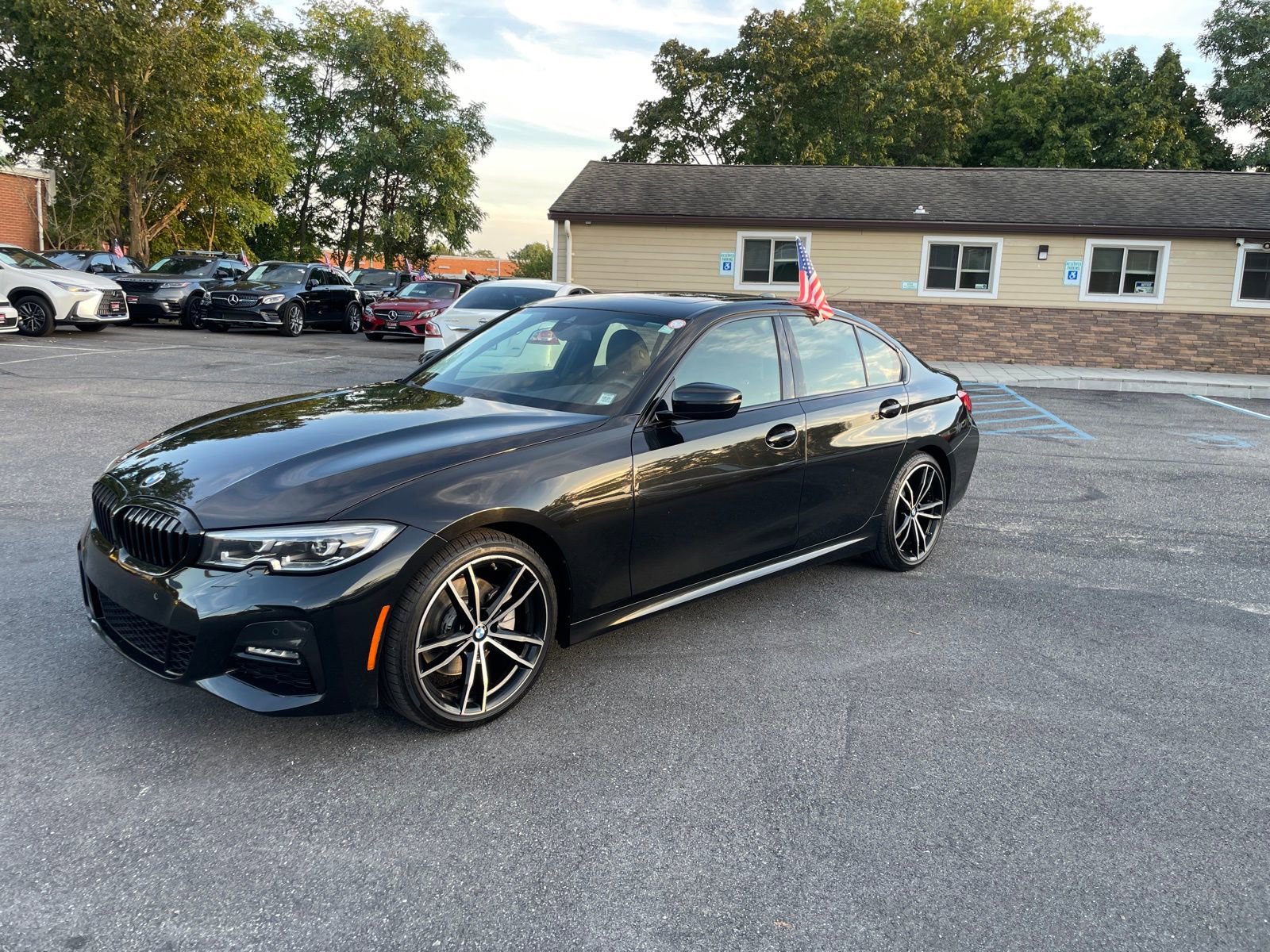 Used 2020 BMW 330i xDrive Sedan w/ M Sport Package image 1