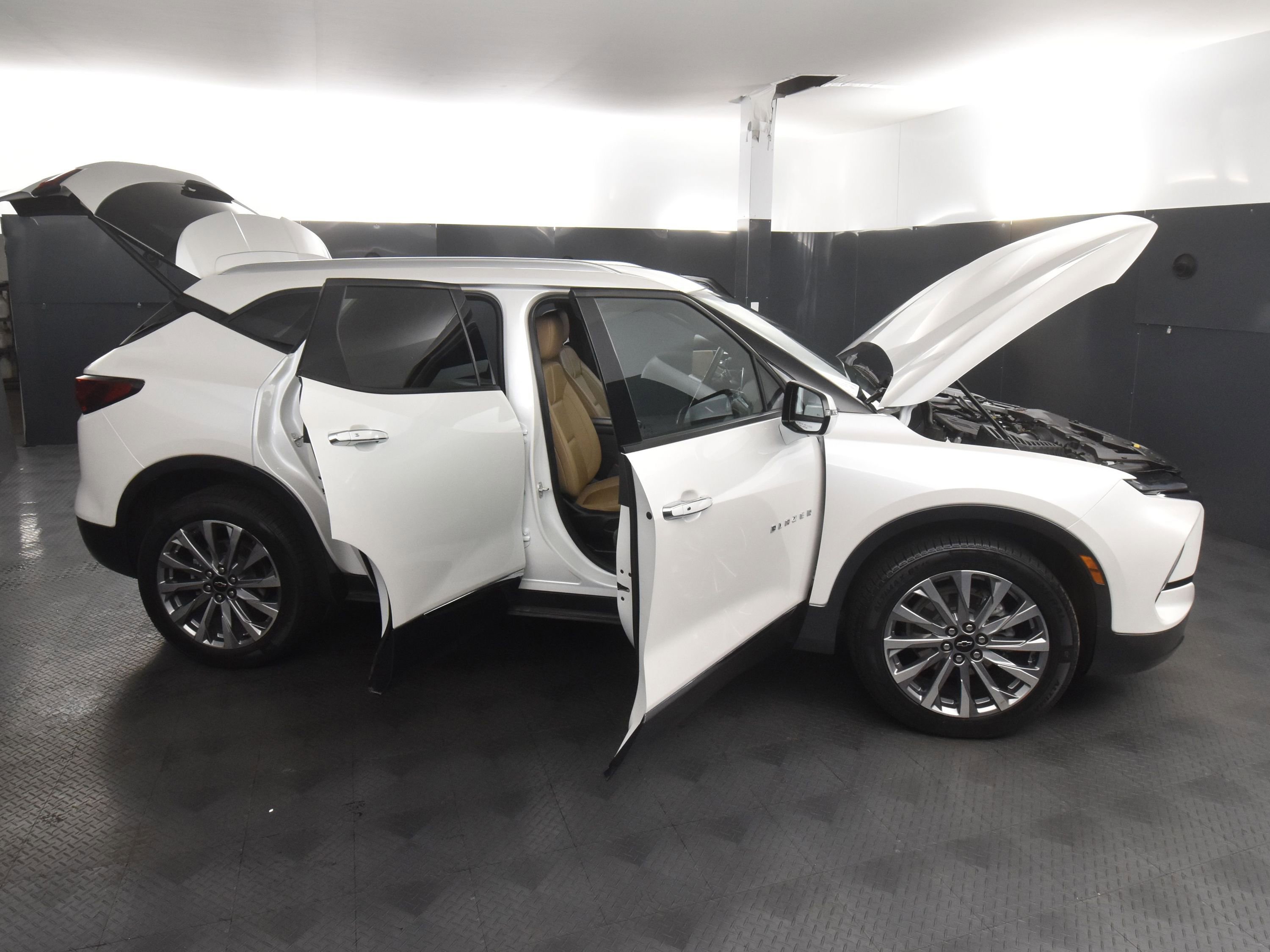 Used 2023 Chevrolet Blazer Premier w/ Driver Confidence II Package image 52