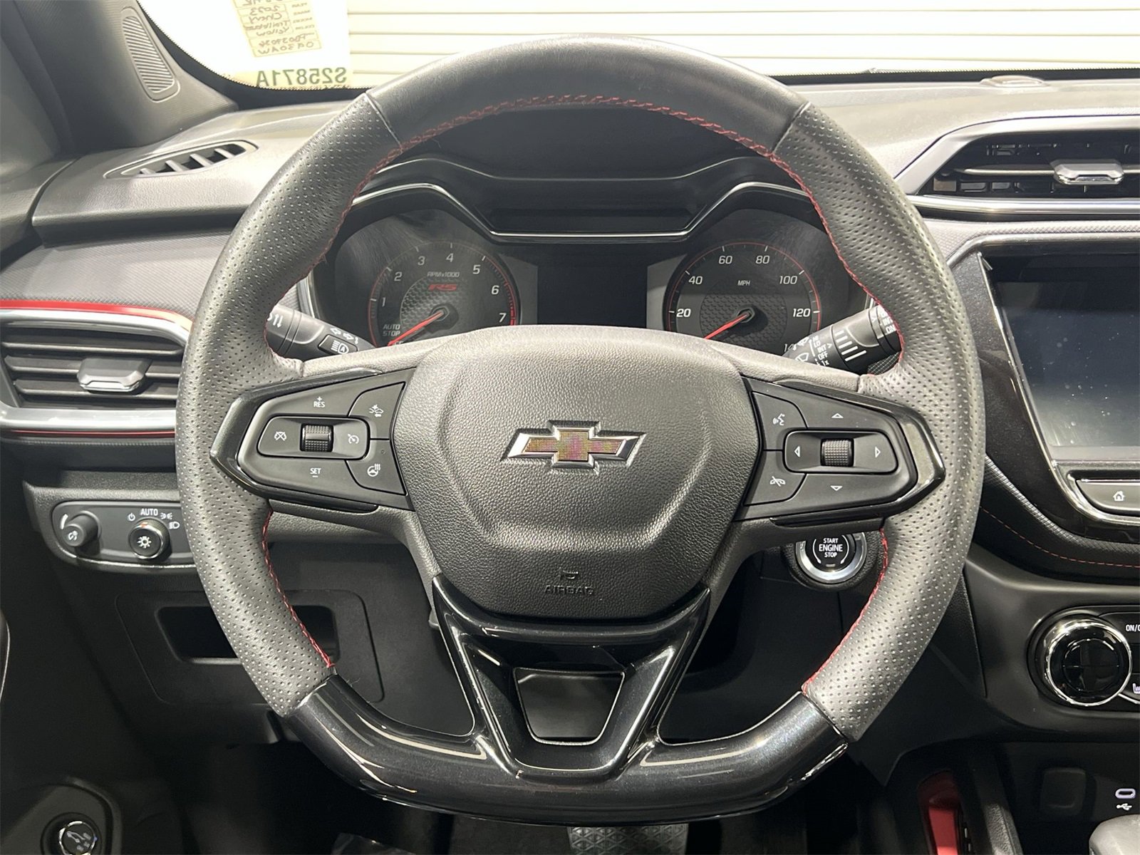 Used 2023 Chevrolet TrailBlazer RS w/ Sun and Liftgate Package image 14