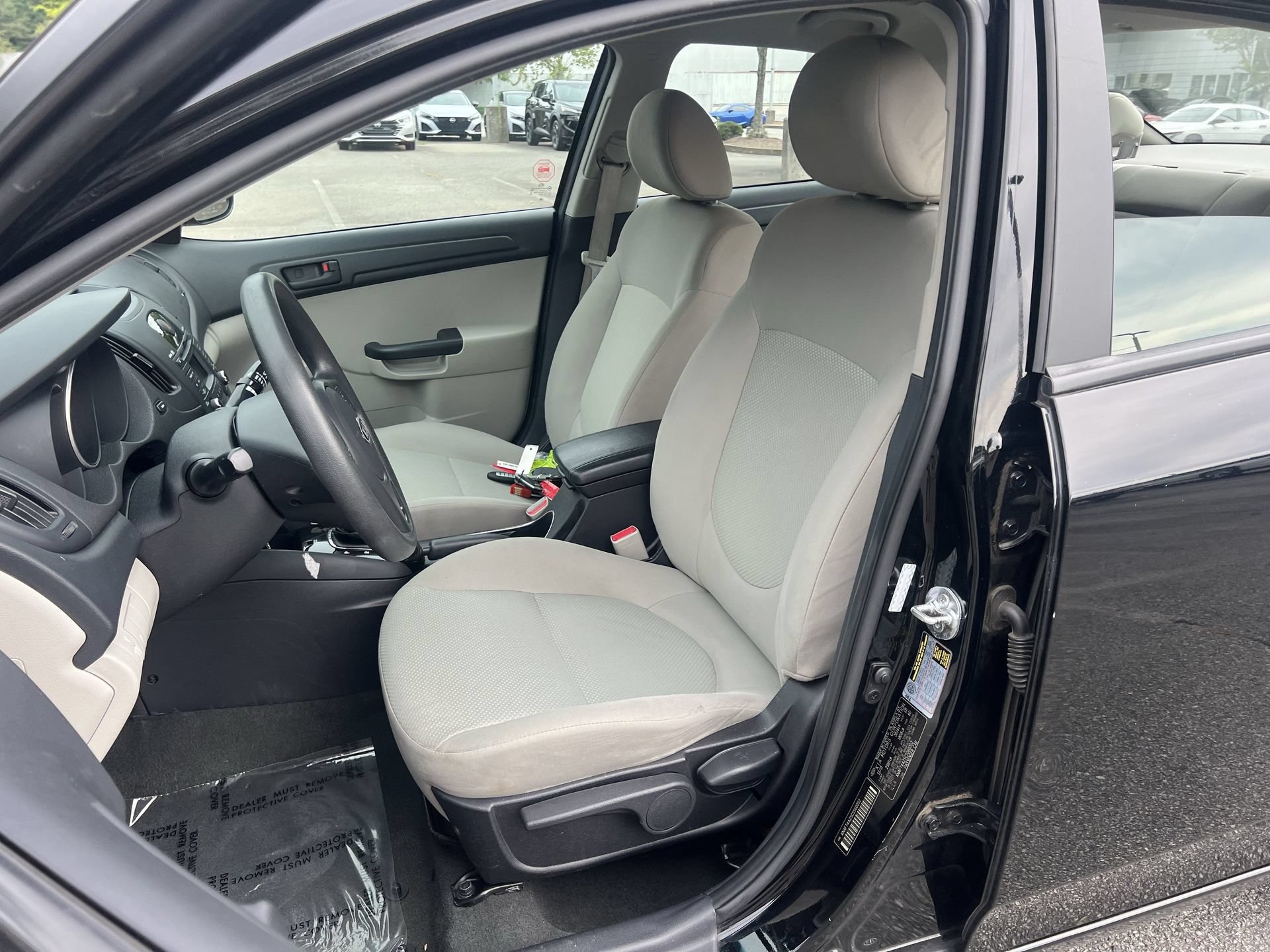 Used 2012 Kia Forte LX FWD image 13