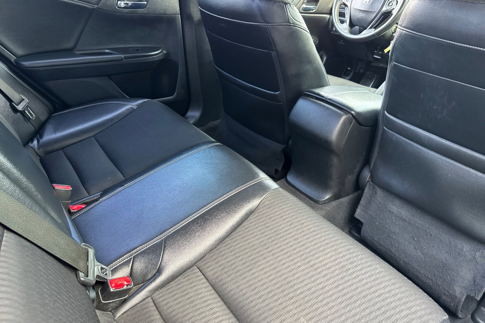 Used 2016 Honda Accord Sport image 29