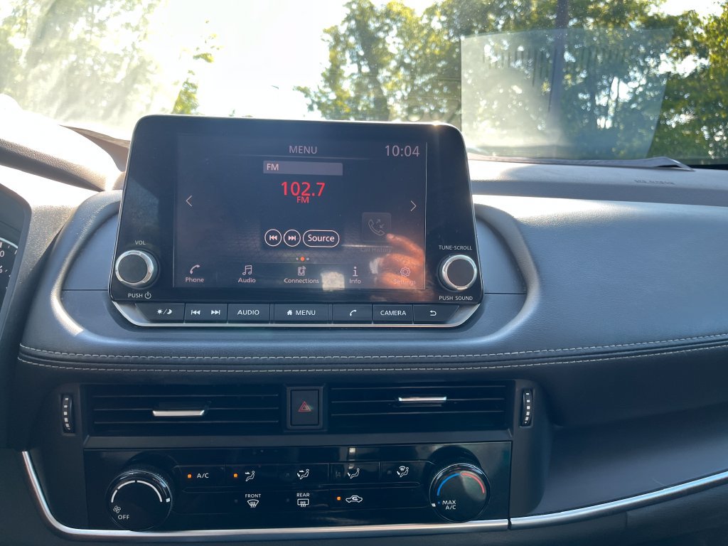 Used 2021 Nissan Rogue S FWD image 17