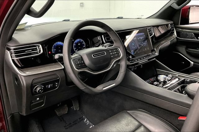 Used 2022 Jeep Wagoneer Series III AWD/4WD image 16