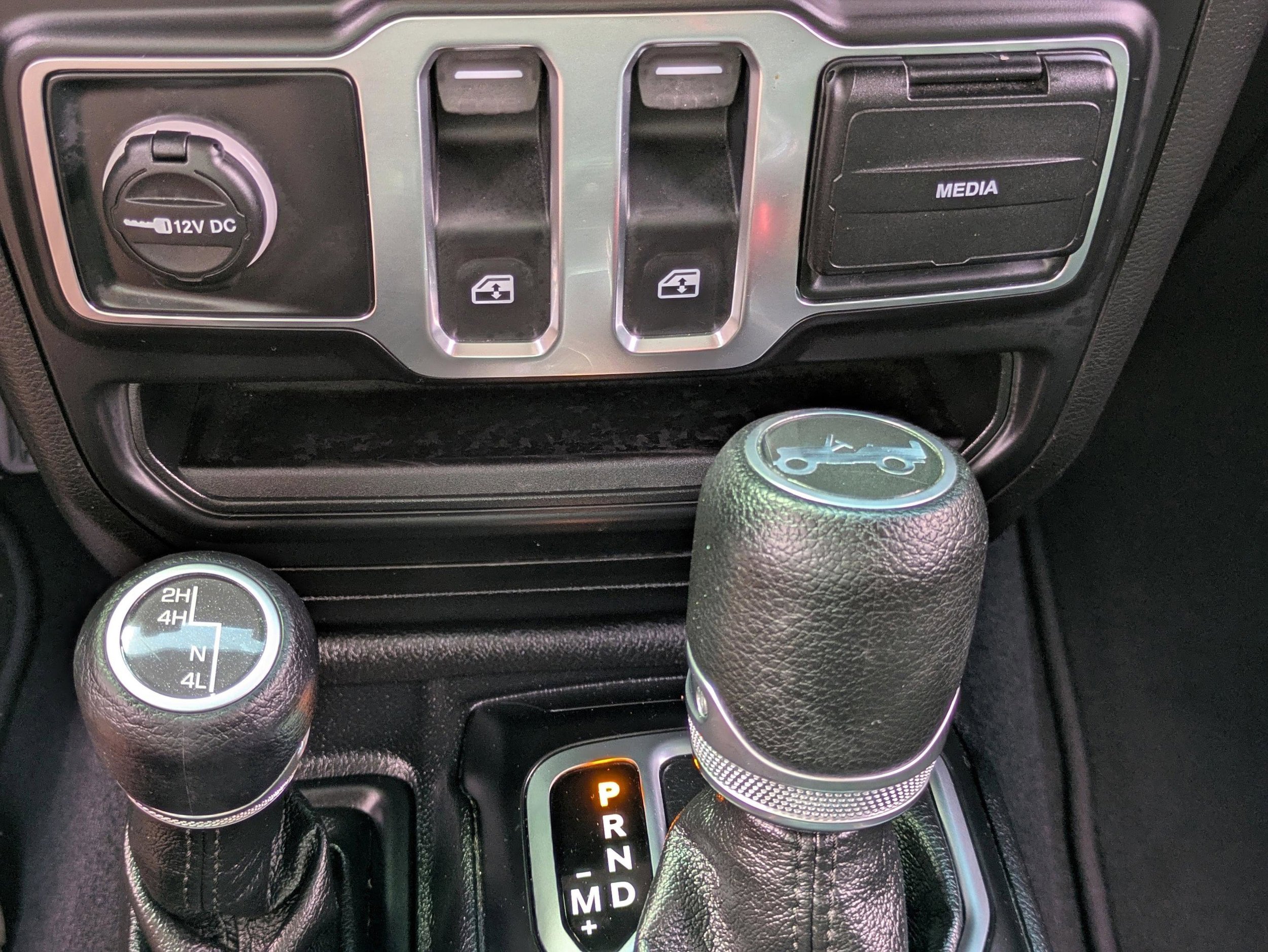 Used 2020 Jeep Wrangler Sport AWD/4WD image 23