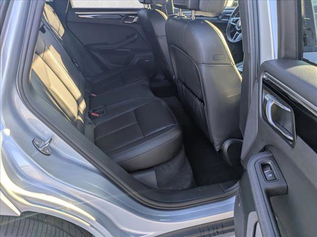 Used 2019 Porsche Macan S image 21