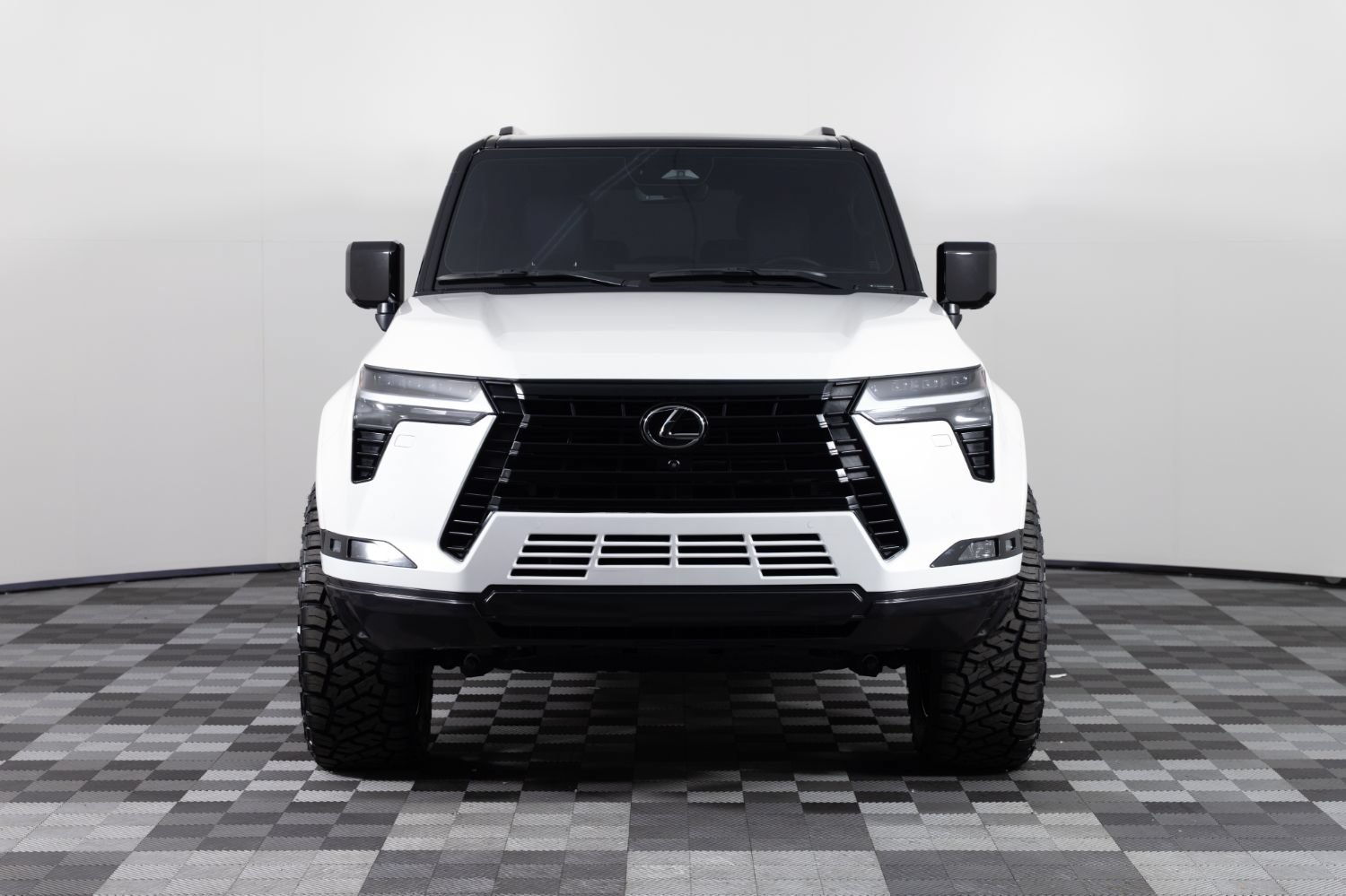 Used 2025 Lexus GX 550 w/ Accessory Package (2T) AWD/4WD image 11