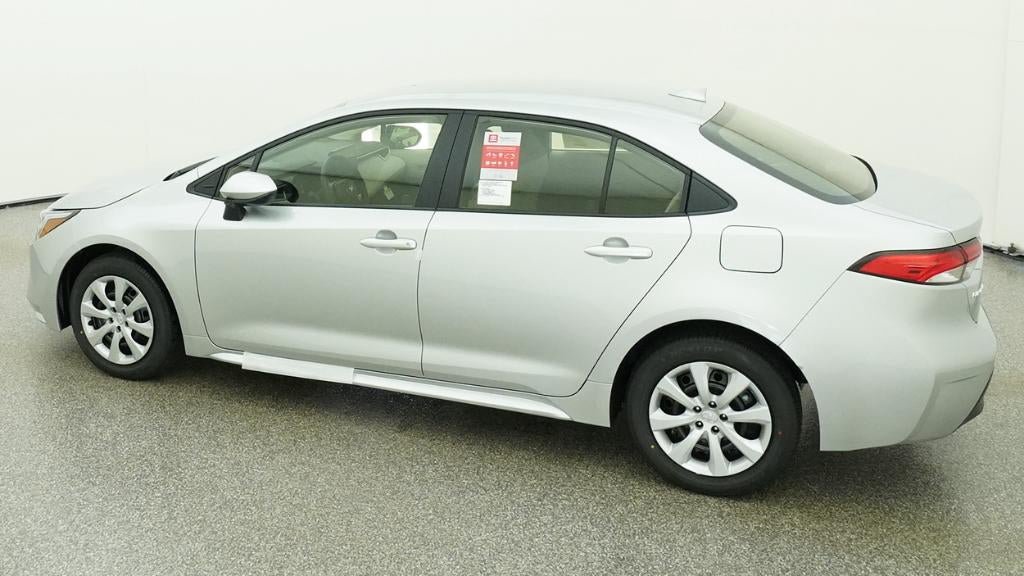 New 2026 Toyota Corolla LE FWD image 4