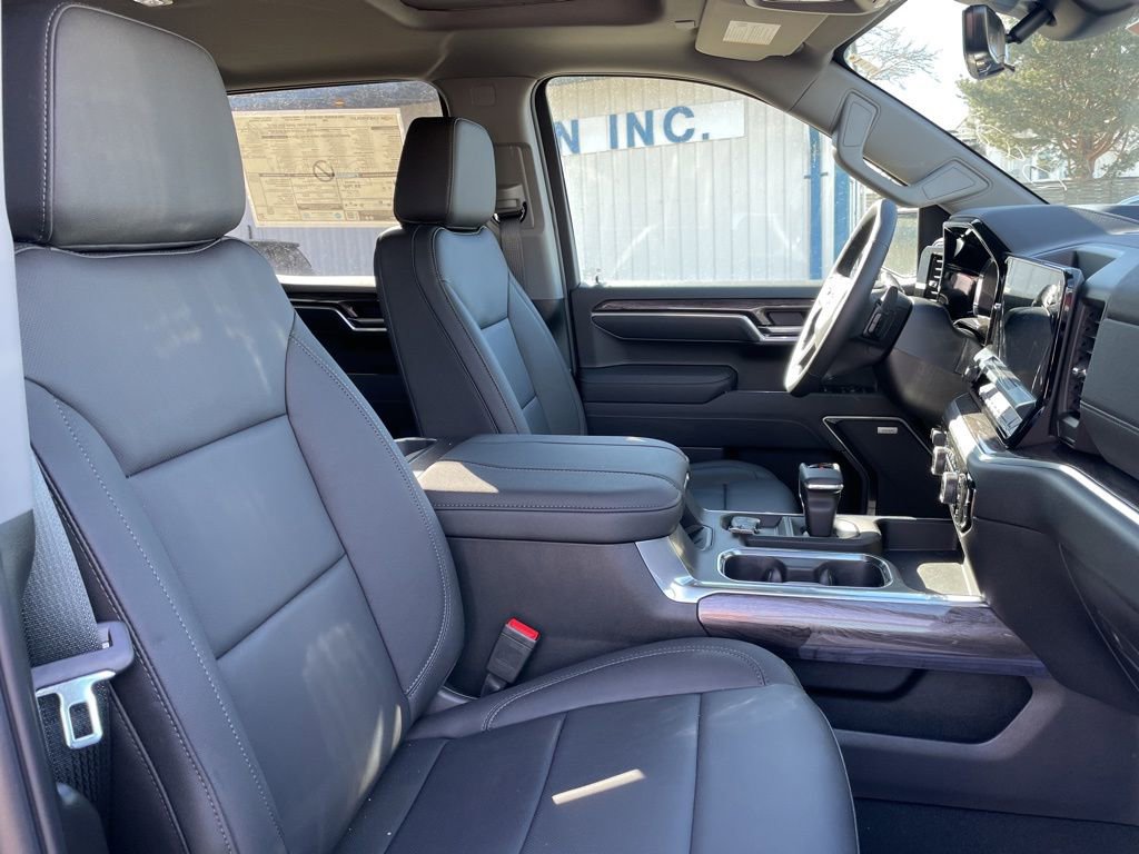 New 2026 Chevrolet Silverado 1500 LTZ w/ LTZ Premium Package image 17