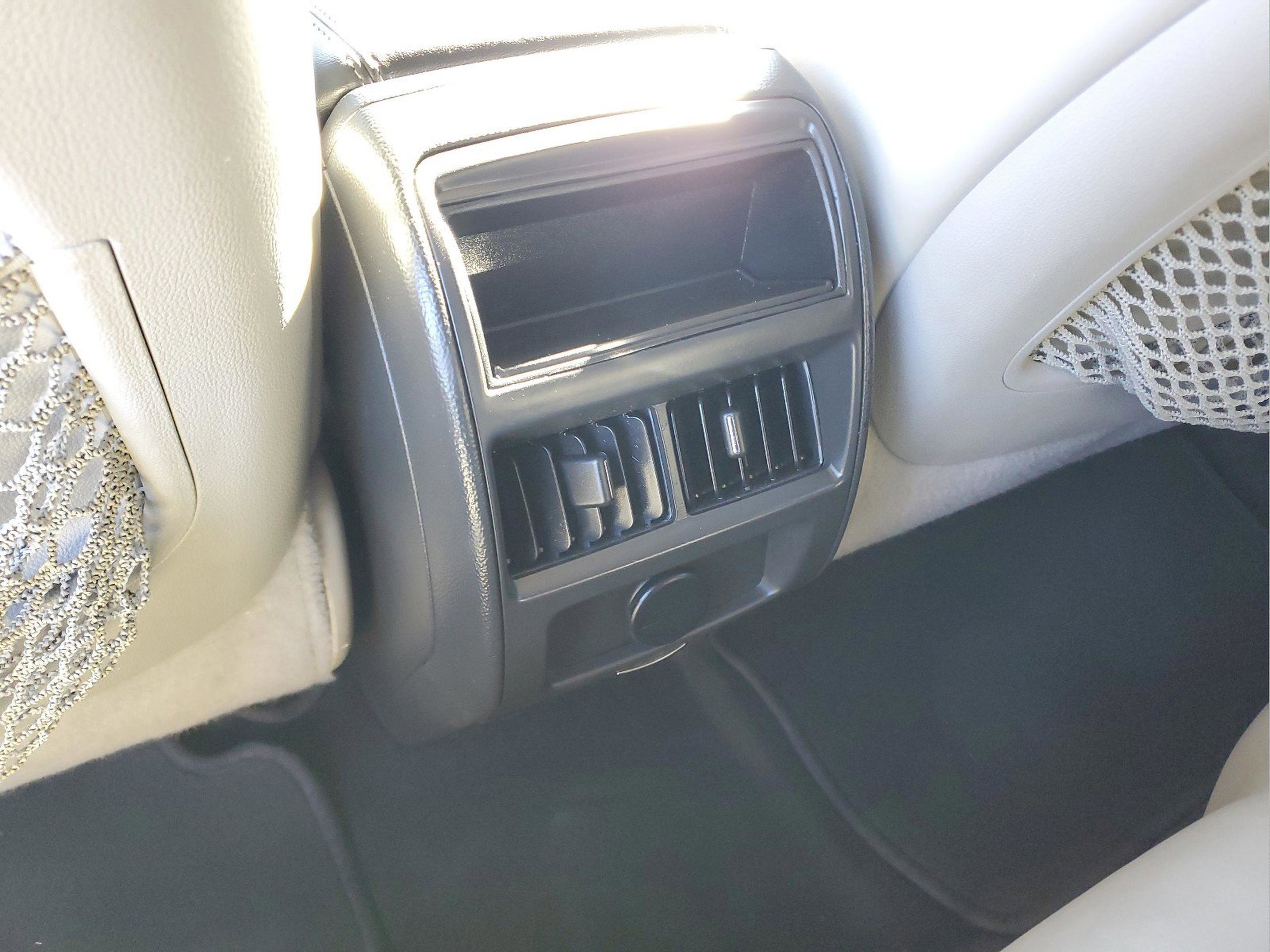 Used 2016 Cadillac SRX Performance w/ Driver Awareness Package image 13