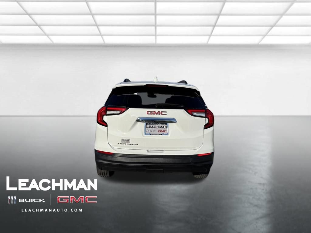 Used 2022 GMC Terrain SLE w/ Driver Convenience Package FWD image 5