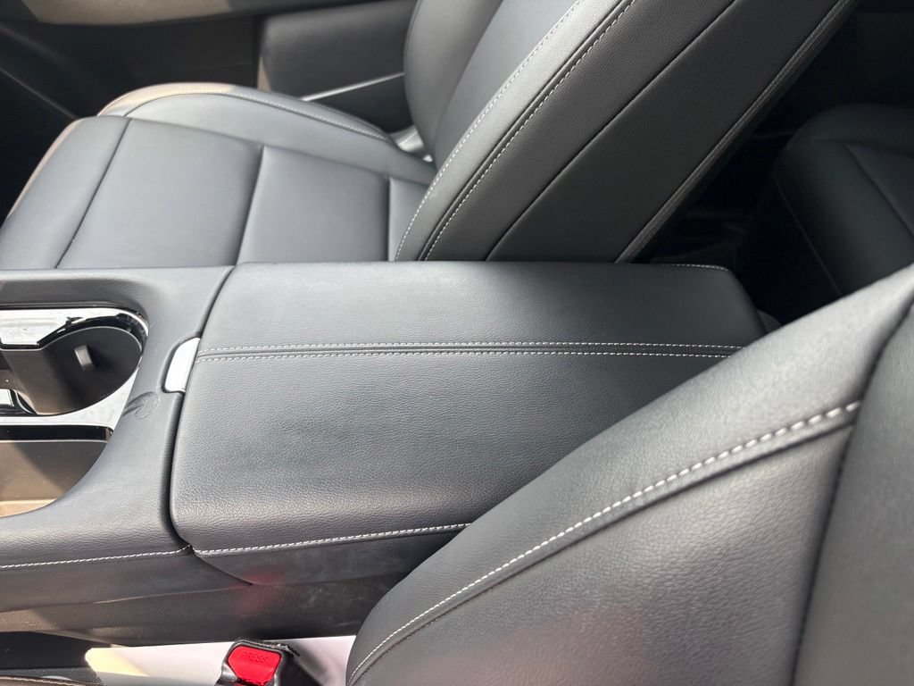 Used 2025 Nissan Murano SV AWD/4WD image 26