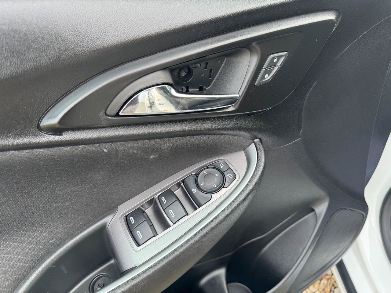 Used 2024 Chevrolet Malibu LT FWD image 17