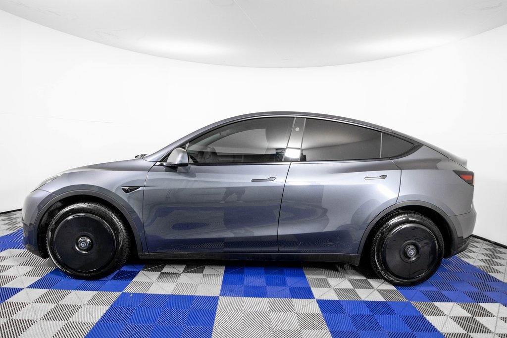 Used 2023 Tesla Model Y Long Range image 7