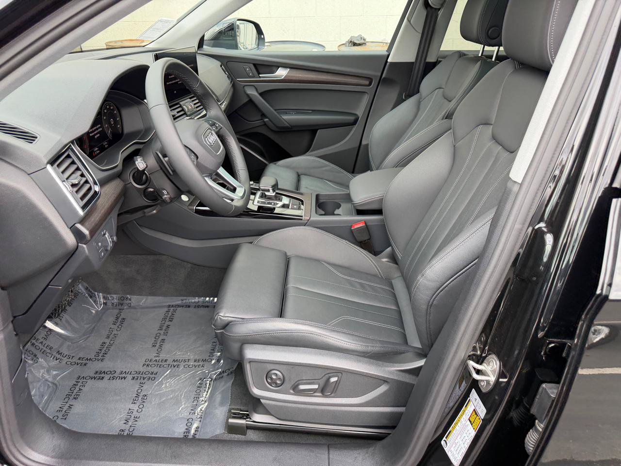 Used 2025 Audi Q5 e Premium AWD/4WD image 4