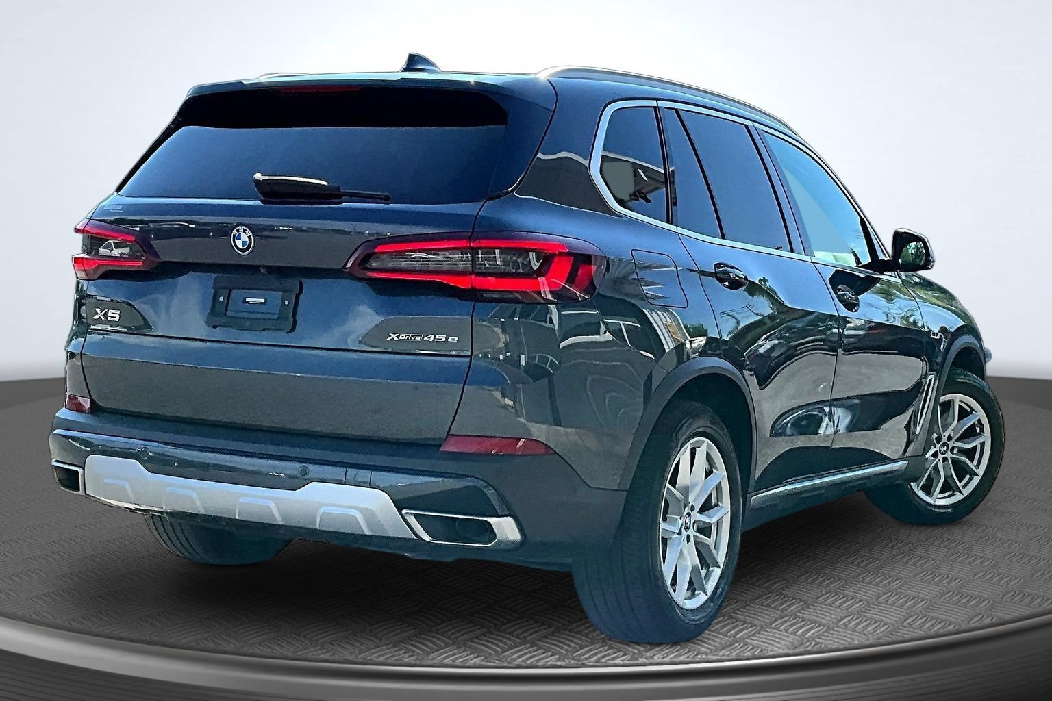 Used 2022 BMW X5 xDrive45e AWD/4WD image 5