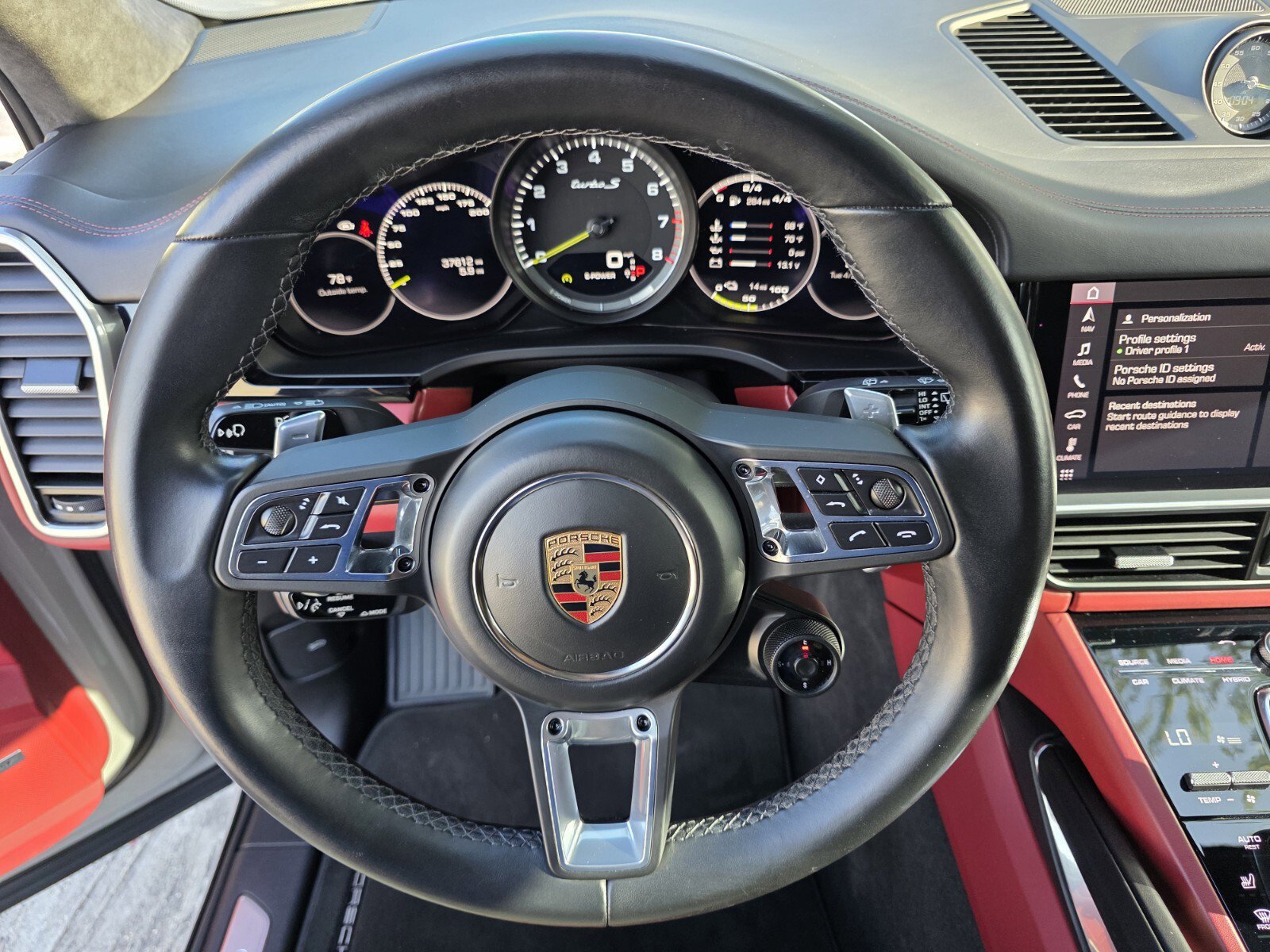 Used 2021 Porsche Cayenne Turbo S AWD/4WD image 18