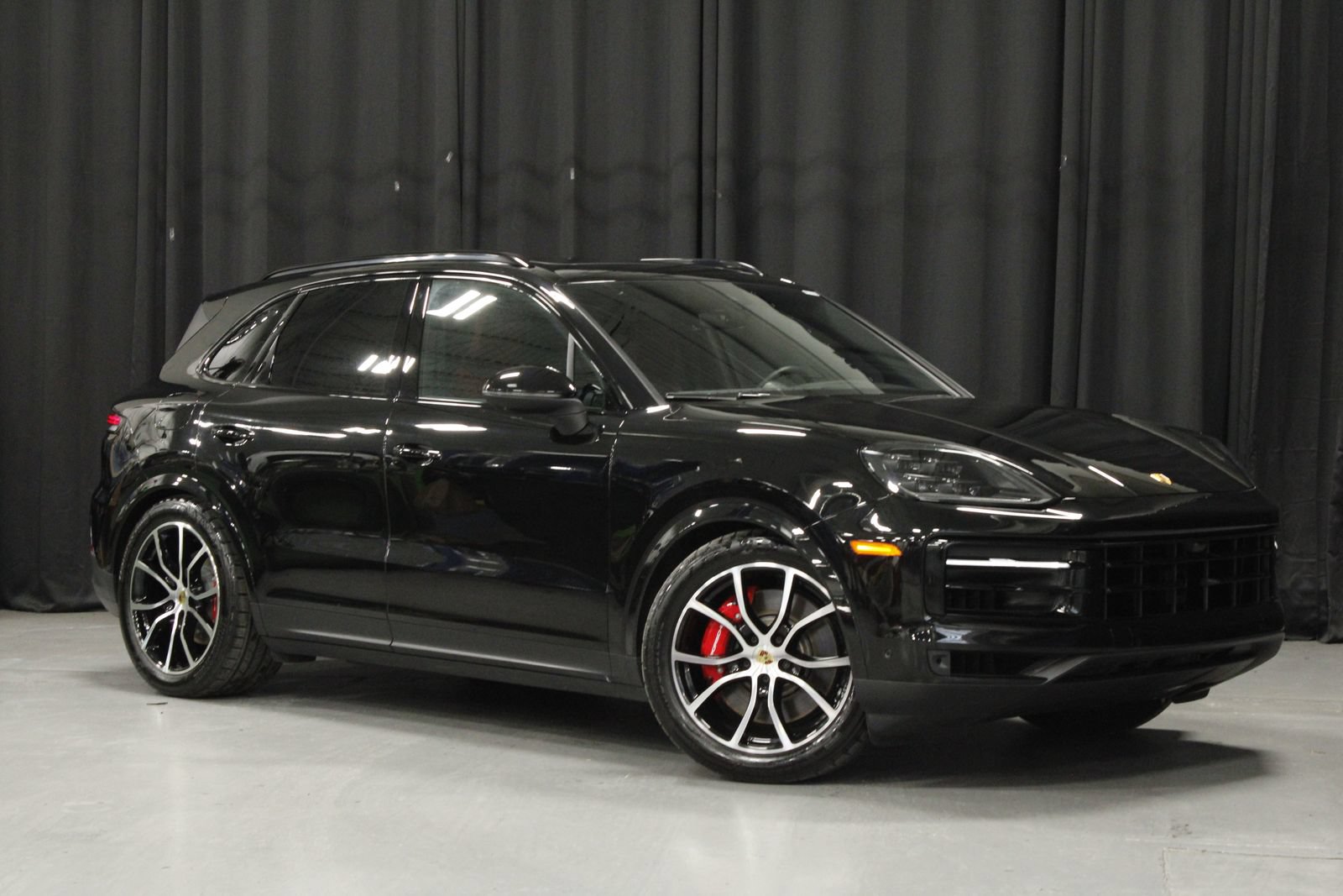 Certified 2024 Porsche Cayenne S AWD/4WD image 7