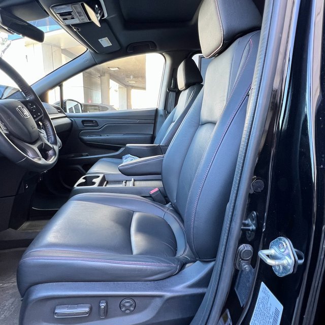 Used 2023 Honda Odyssey Sport image 17