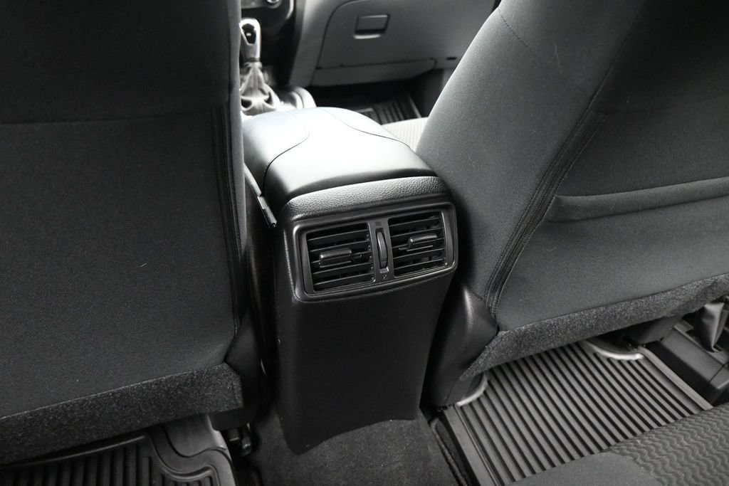 Used 2022 Nissan Rogue Sport S FWD image 13