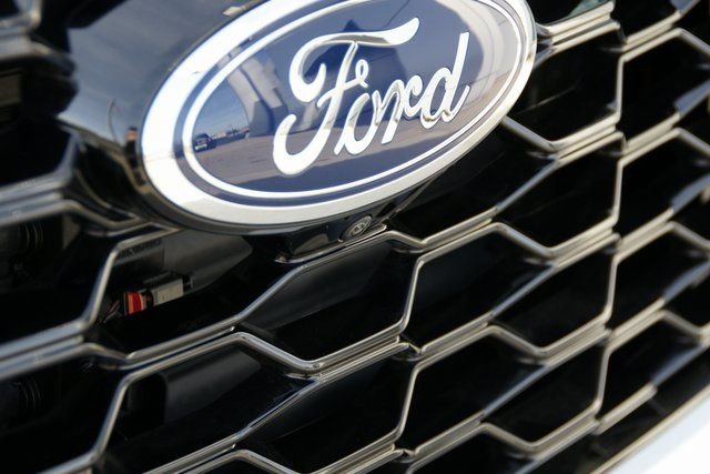 New 2026 Ford Explorer ST-Line w/ ST-Line Street Pack image 8