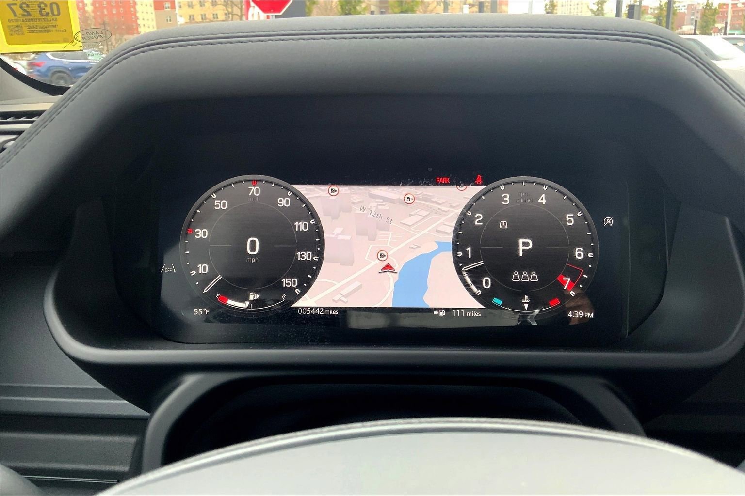 Used 2025 Land Rover Defender 110 X-Dynamic SE image 25