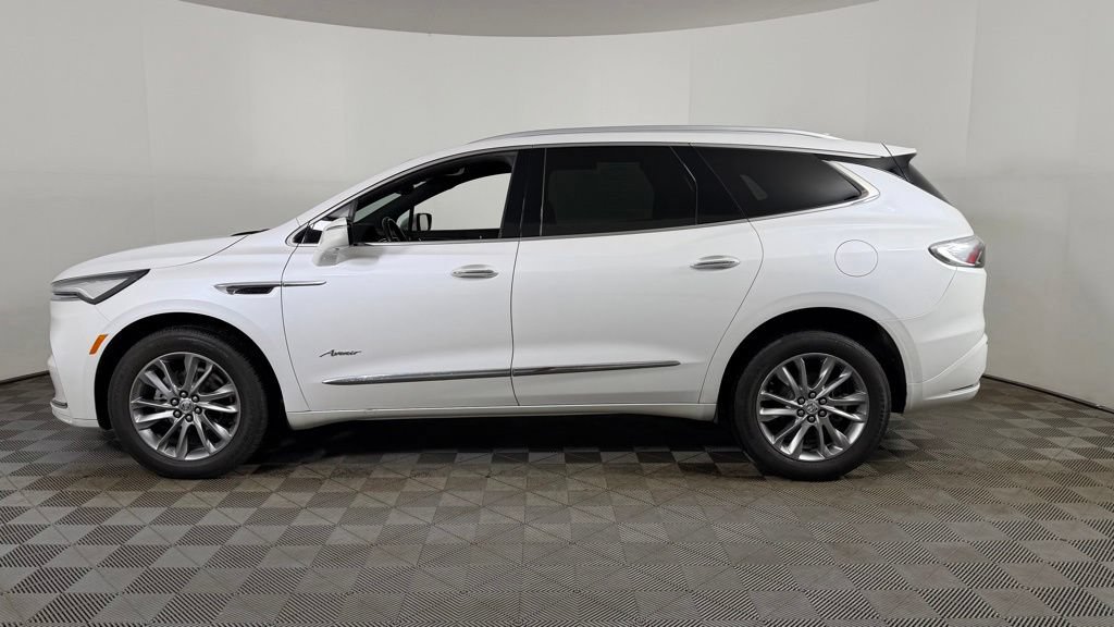 Used 2023 Buick Enclave Avenir w/ Avenir Technology Package AWD/4WD image 5
