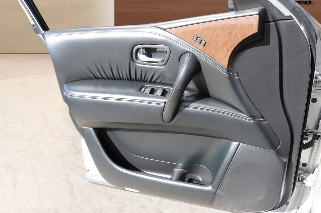 Used 2017 INFINITI QX80 2WD image 12