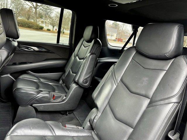 Used 2019 Cadillac Escalade ESV Platinum image 18