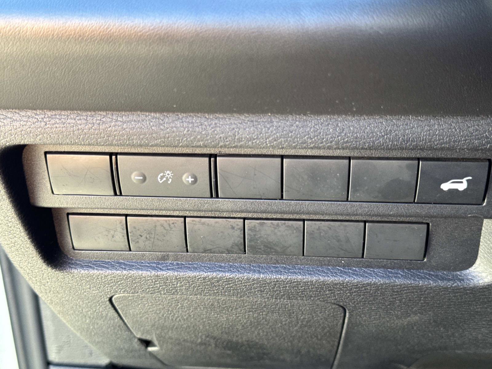 Used 2024 Mitsubishi Outlander FWD image 29