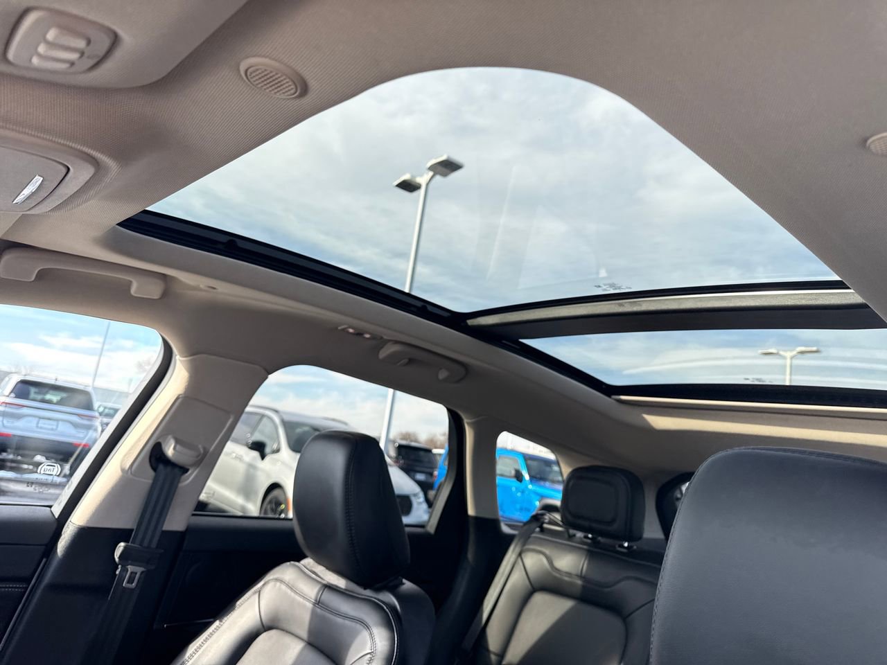 Used 2024 Lincoln Corsair AWD w/ Equipment Group 101A image 14