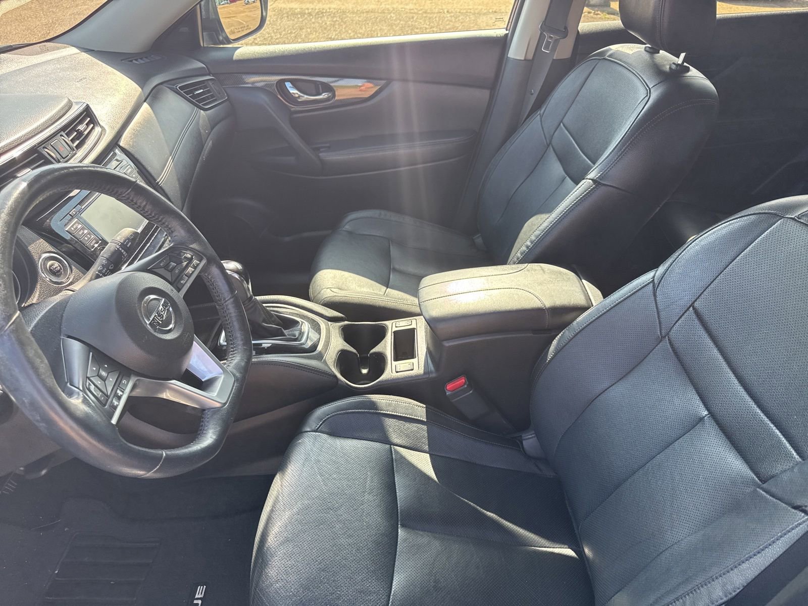 Used 2018 Nissan Rogue SL FWD image 13