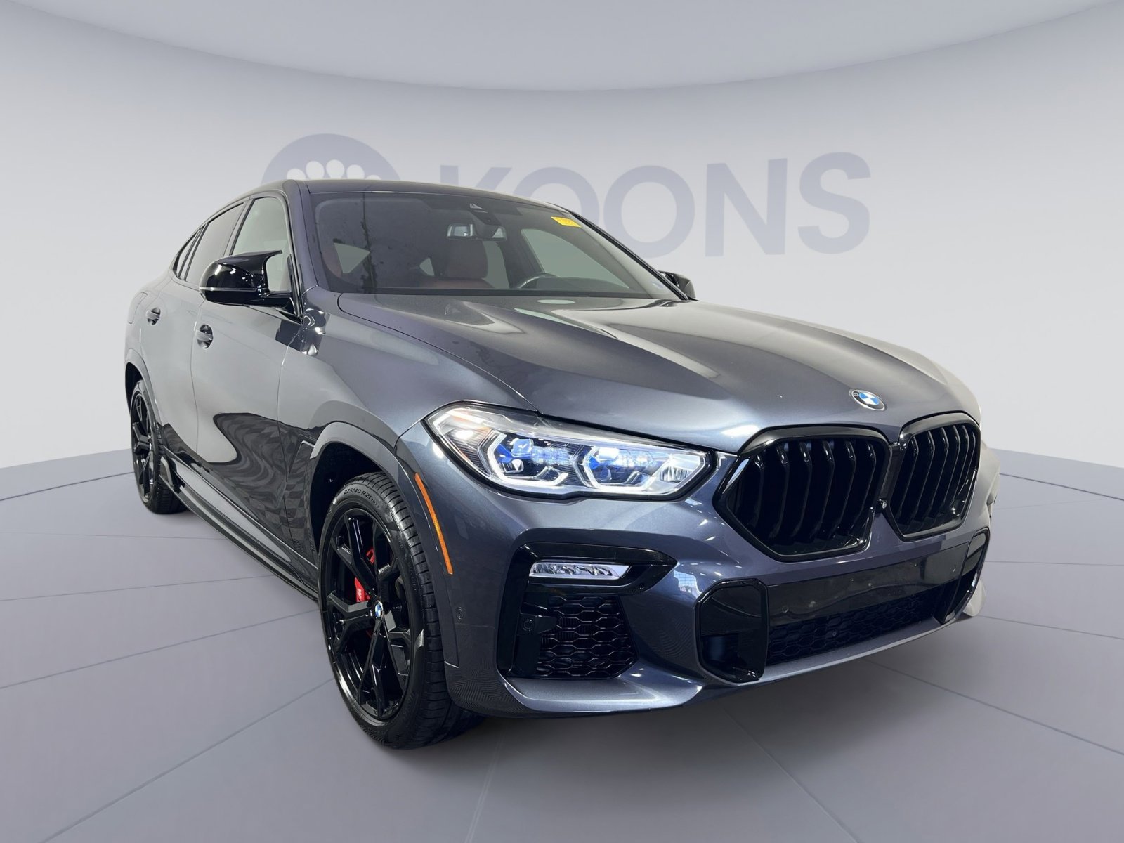 Used 2021 BMW X6 M50i w/ Executive Package image 2