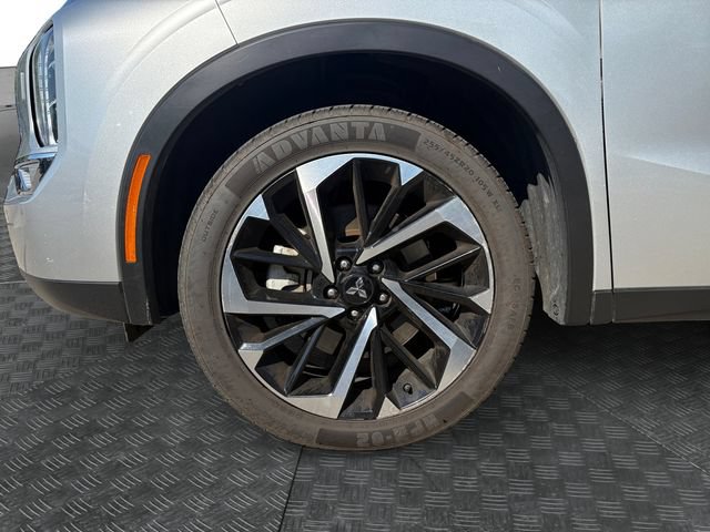 Used 2024 Mitsubishi Outlander SE AWD/4WD image 13