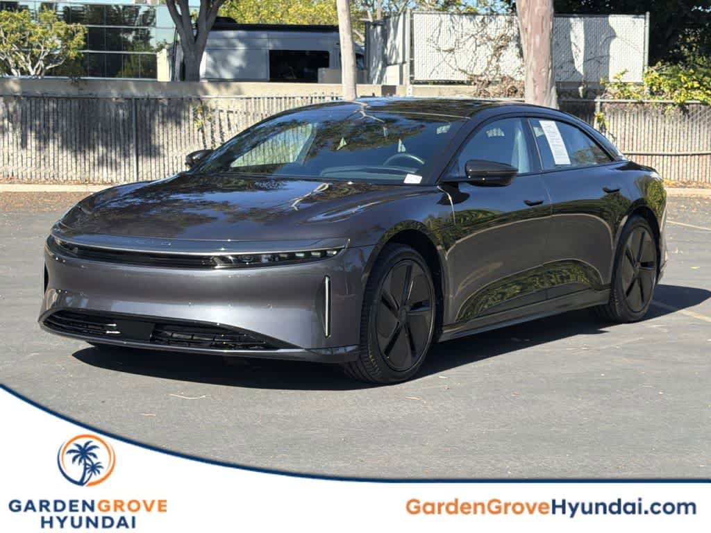 Used 2024 Lucid Air Touring image 1