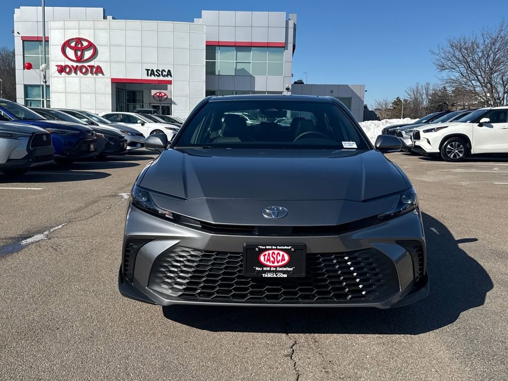 Used 2026 Toyota Camry SE w/ Convenience Package image 2