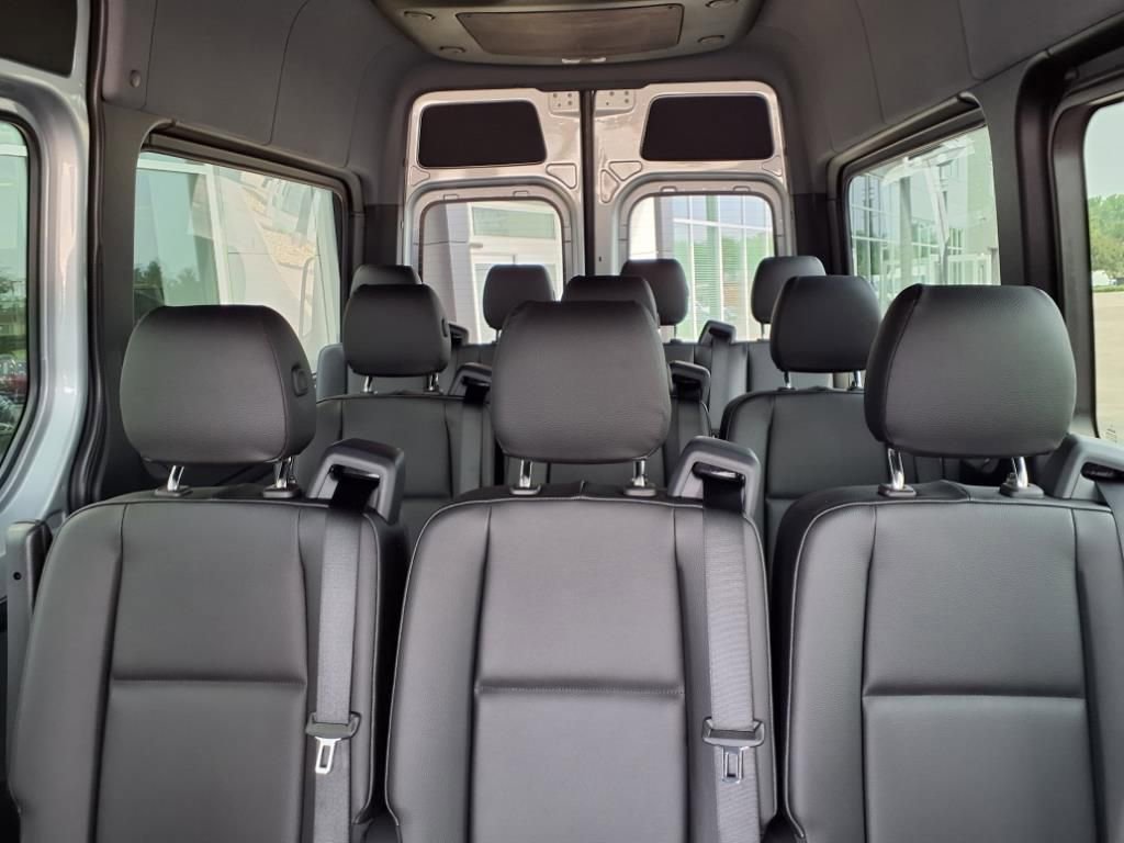 New 2025 Mercedes-Benz Sprinter 2500 image 18